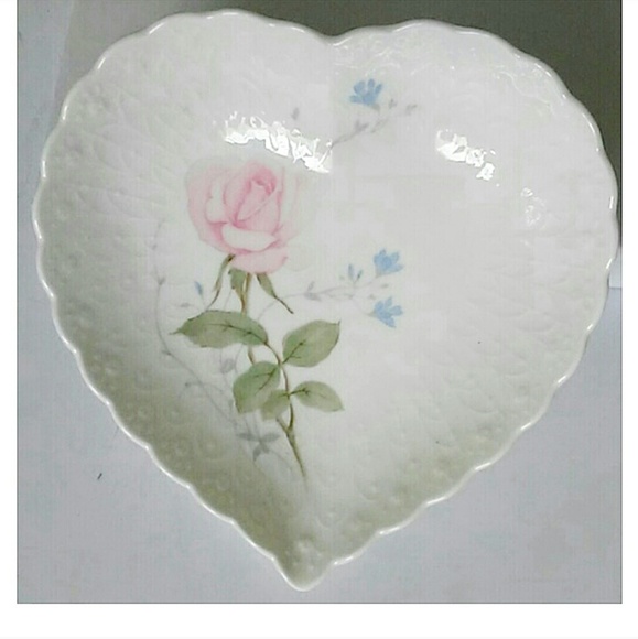 MIKASA | With Love Heart Shaped Bowl - Picture 6 of 6